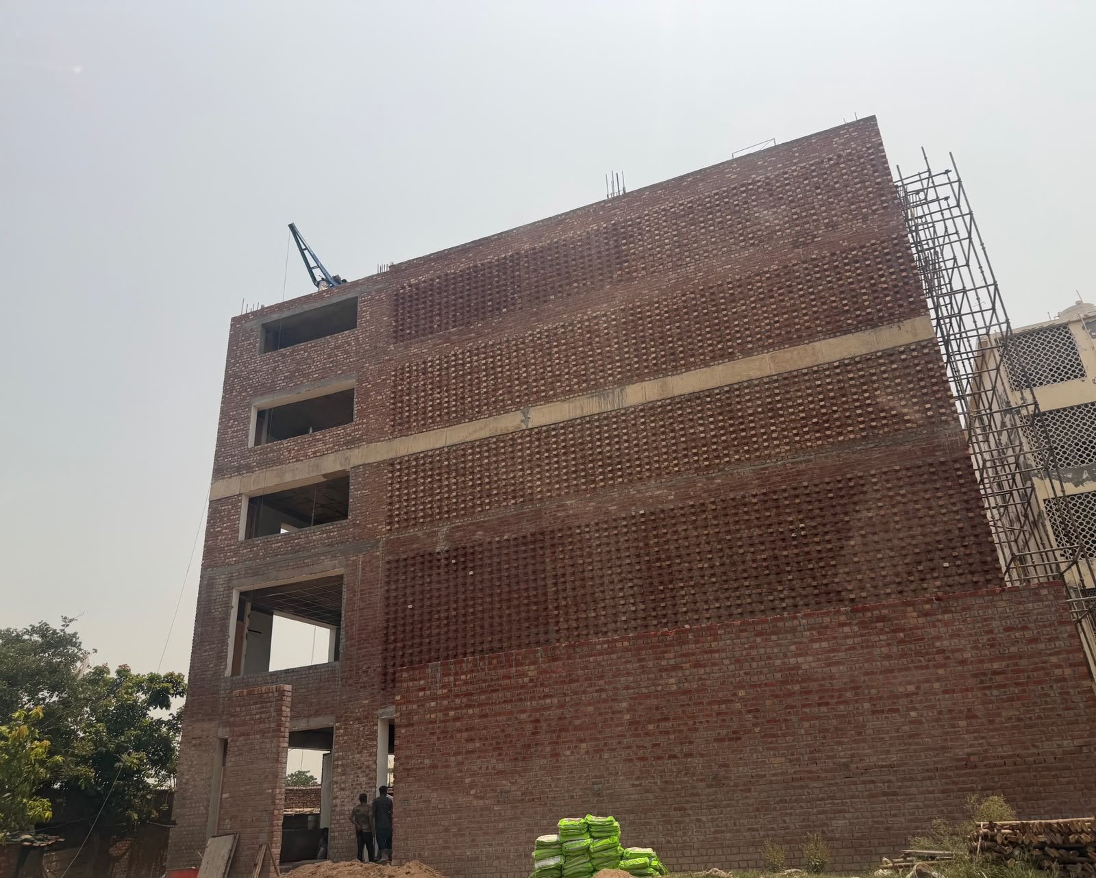 Dolphin College of Pharmacy campus building